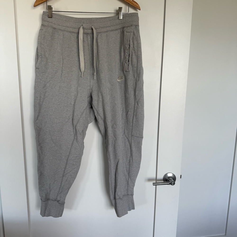 Nike | Heather Gray Sportswear Jogger Sweatpants